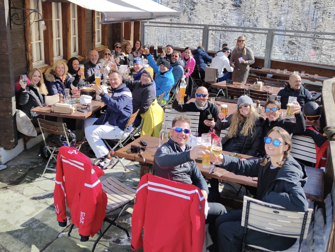 skiing Team building courmayeur